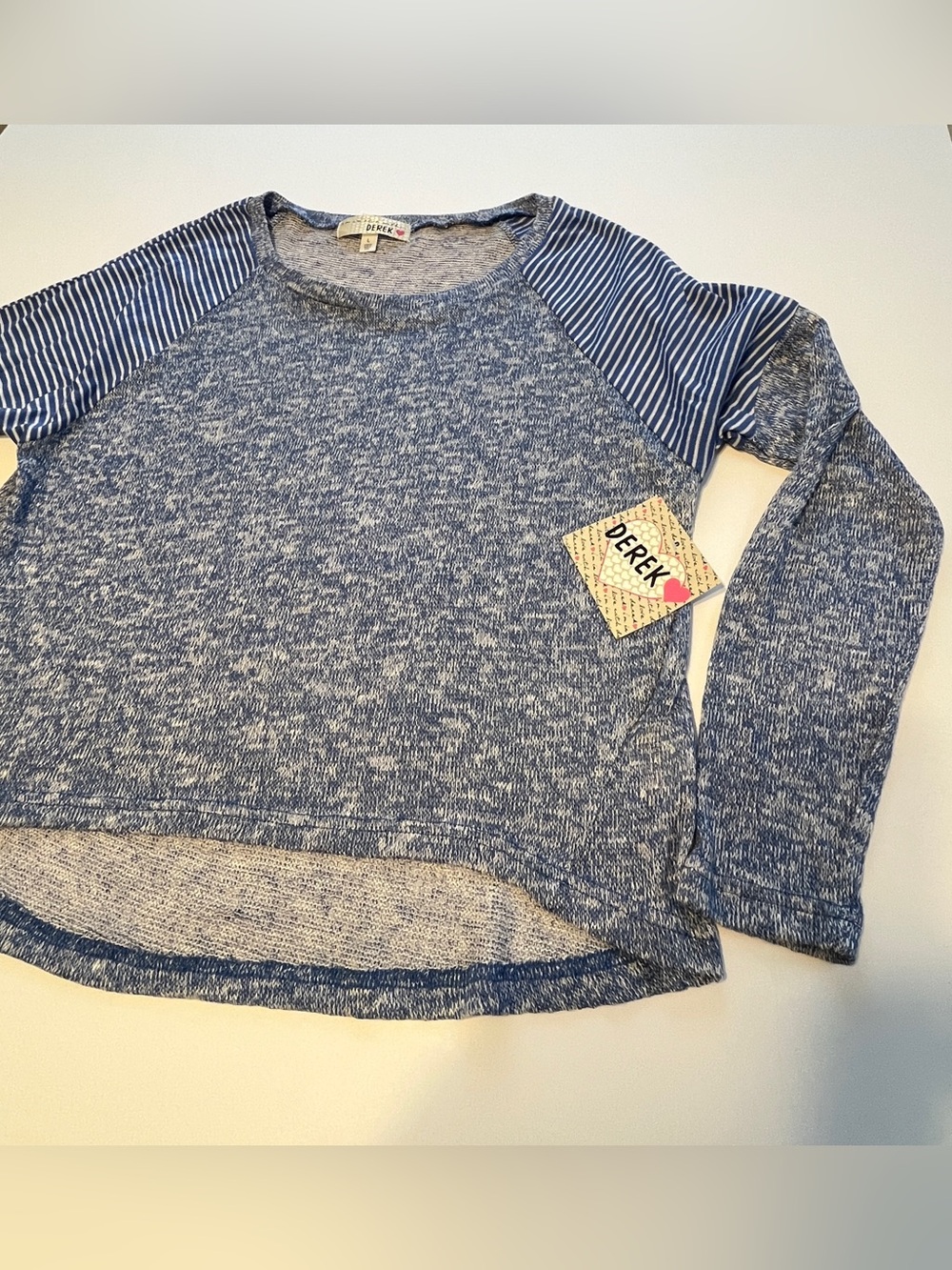 I’m in Love with..Derek Heart light top Sweater Striped Blue size L women New